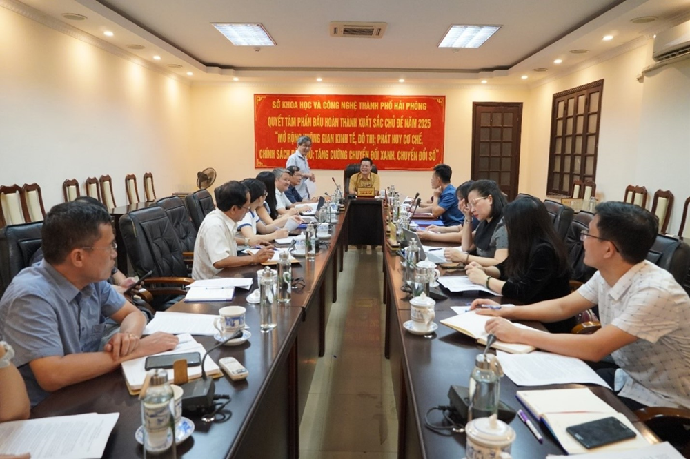 Làm việc với Liên hiệp các Hội khoa học và Kỹ thuật thành phố Hải Phòng