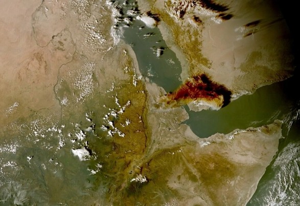 Núi lửa Ethiopia phun trào sau gần 12.000 năm nhìn từ không gian