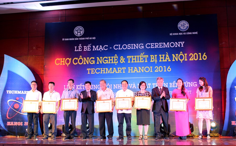 Lễ bế mạc Chợ Công nghệ & Thiết bị Hà Nội 2016