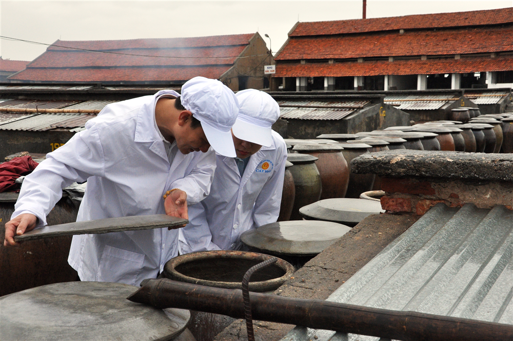 Hoàn thiện công nghệ nâng cao chất lượng nước mắm truyền thống Cát Hải
