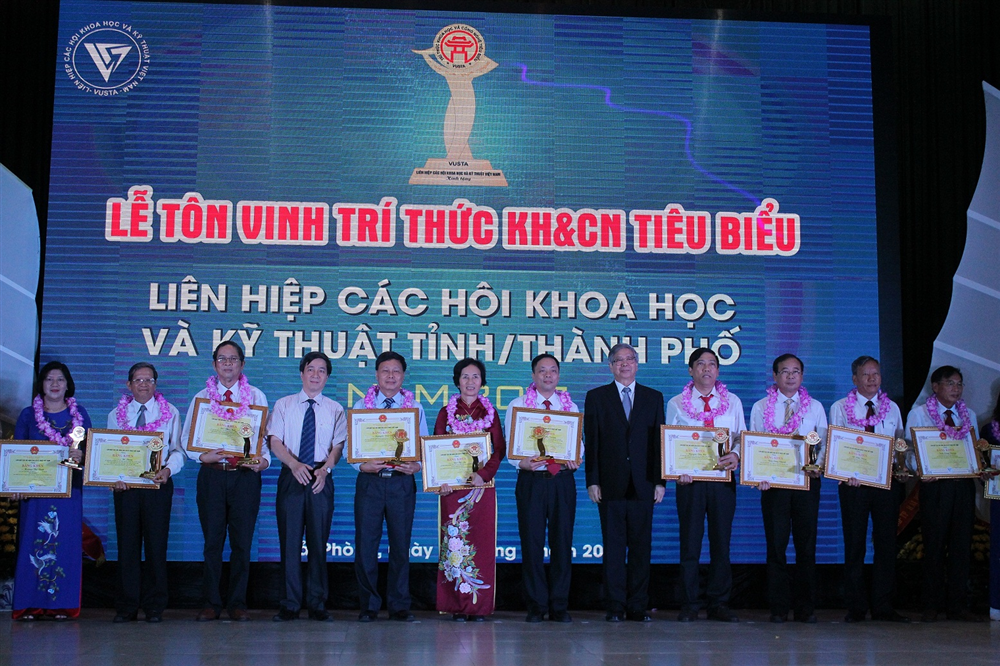 Liên hiệp các Hội Khoa học và Kỹ thuật Việt Nam (Vusta): Tôn vinh trí thức Khoa học và Công nghệ tiêu biểu năm 2017
