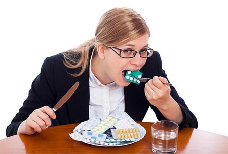 Lạm dụng thuốc kháng sinh nguy hiểm như thế nào?