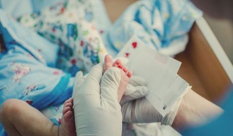 Kết hợp hai kỹ thuật để cải thiện khả năng phát hiện bệnh ngay khi trẻ chào đời