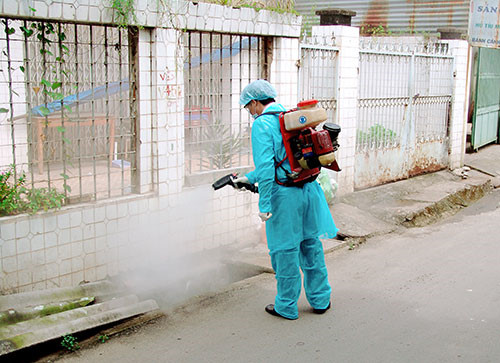 Những lưu ý khi phun thuốc diệt muỗi phòng sốt xuất huyết