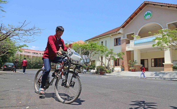 Xe đạp lọc khí - sáng tạo bảo vệ môi trường của học sinh Lâm Đồng