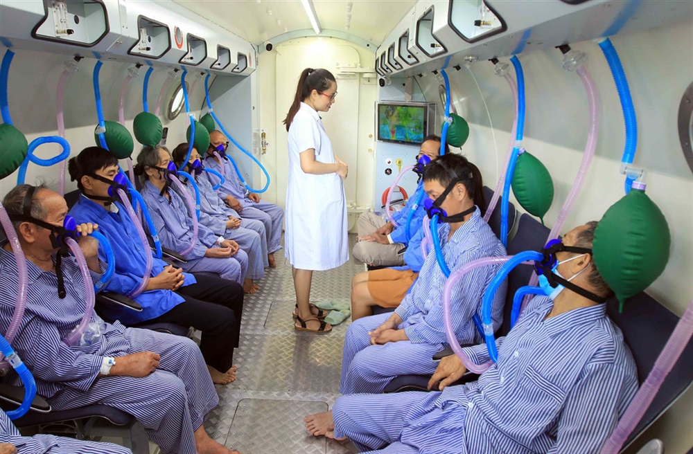 Viện Y học biển Việt Nam: Tổ chức hội thảo phát triển y học dưới nước và ô xy cao áp Việt Nam và khánh thành Trung tâm  Ô xy cao áp mới