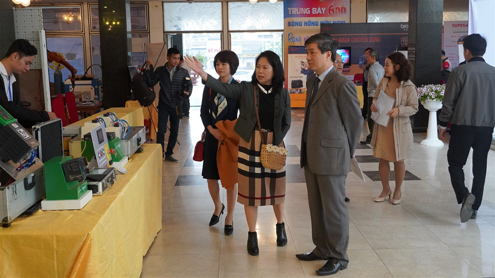 Giải pháp công nghệ trong thực hiện chuyển đổi số nhằm nâng cao năng lực quản trị của tổ chức doanh nghiệp