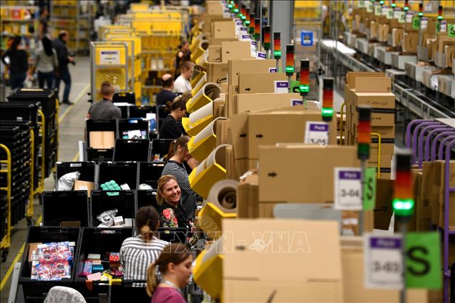 Amazon ứng dụng công nghệ AI nhằm duy trì giãn cách xã hội