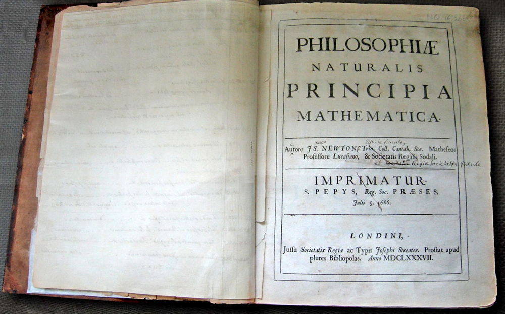 Ấn bản "Các nguyên lý" mà Caltech lưu giữ là một phần của bộ sưu tập của Kho lưu trữ và các bộ sưu tập của trường. Vào thế kỷ 19, nó thuộc về nhà toán học và triết học tự nhiên Pháp Jean-Jacques d'Ortous de Mairan, chữ ký của ông nằm ở rìa trái trang ghi tên sách.