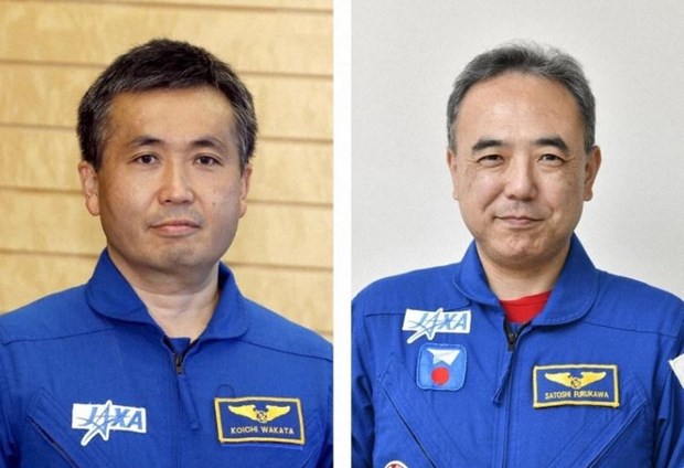 Hai nhà du hành vũ trụ Wakata Koichi (trái) và Furukawa Satoshi.
