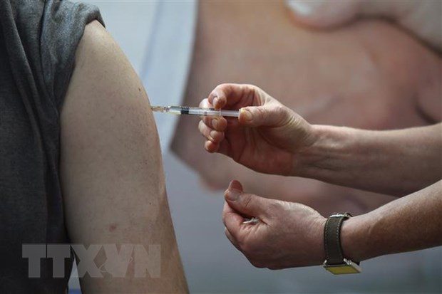 Vắcxin của hai công ty Trung Quốc và Đức bắt đầu thử nghiệm lâm sàng