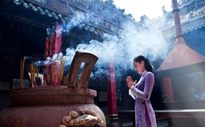 Văn hóa lễ chùa đầu năm