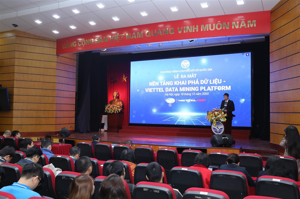 Ra mắt nền tảng khai phá dữ liệu - Viettel Data Mining Platform