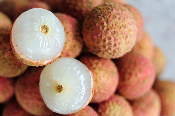 Kinh nghiệm ăn vải không bị nóng, không ngộ độc