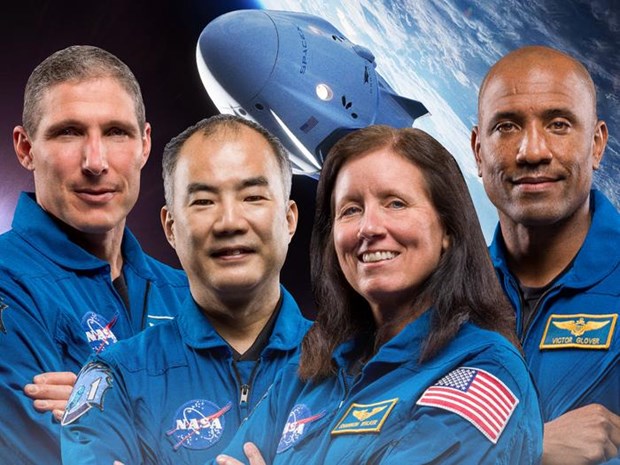 Các nhà du hành vũ trụ Mike Hopkins, Soichi Noguchi, Shannon Walker và Victor Glover.