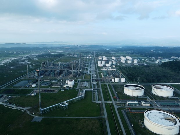Toàn cảnh Nhà máy lọc dầu Dung Quất.