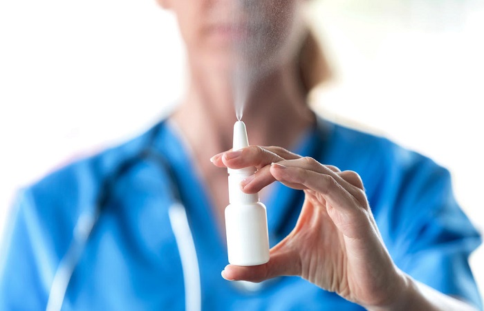 Tháng 3/2021 hãng dược phẩm Sanotize của Israel thông báo về một loại thuốc xịt mũi có thể diệt 99,9% hạt virus corona bằng hoạt chất là nitơmonoxid (NO). Sau khi kết thức giai đoạn nghiên cứu lâm sàng thứ 2 thì Nons (Nitric Oxide Nasal Spray) được bày bán rộng rãi ở Israel từ ngày 8/7/2021.