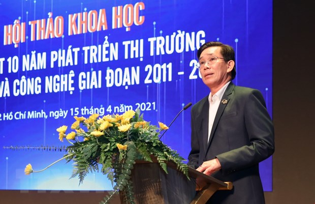Phó Giáo sư, Tiến sỹ Sử Đình Thành, Hiệu trưởng trường Đại học Kinh tế Thành phố Hồ Chí Minh thông tin về chiến lược đào tạo và phát triển khoa học và công nghệ tại trường.