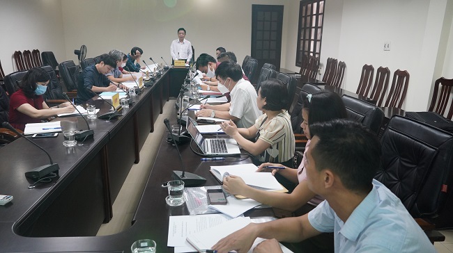 Nghiên cứu ứng dụng ozone và tia cực tím (UV) trong nuôi siêu thâm canh tôm thẻ chân trắng
