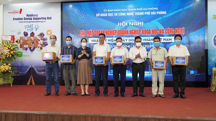 Gặp mặt kỷ niệm 76 năm ngày doanh nhân Việt Nam
