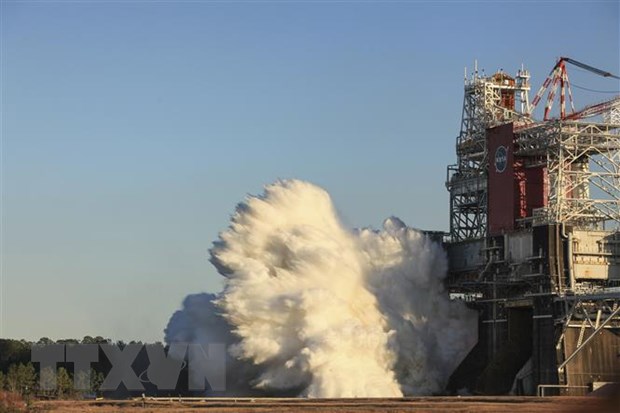 Vụ thử nghiệm động cơ tên lửa của Hệ thống Phóng Không gian (SLS) tại Trung tâm Vũ trụ Stennis ở bang Mississippi, Mỹ ngày 16/1/2021.