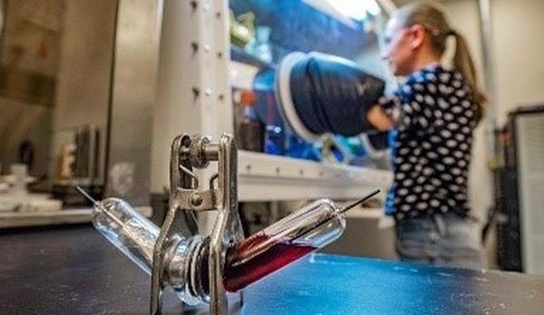 Pin muối nóng chảy mới có giá thành rẻ và lưu trữ nhiều năng lượng