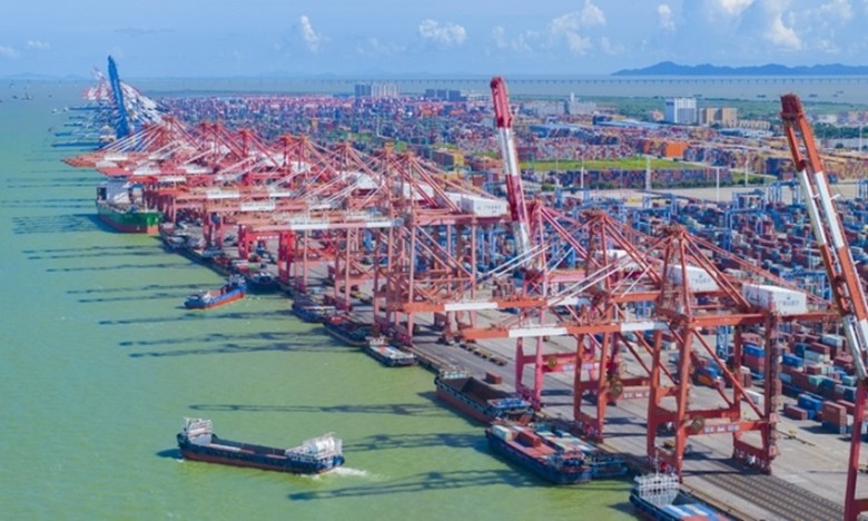 Trung Quốc tích hợp AI vào vận hành cảng tự động