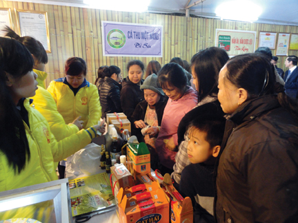 Giới thiệu, quảng bá các đặc sản và sản phẩm làng nghề của các địa phương vùng đồng bằng sông Hồng