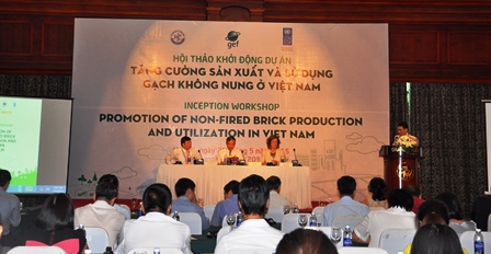 Khởi động Dự án Tăng cường sản xuất và sử dụng gạch không nung ở Việt Nam