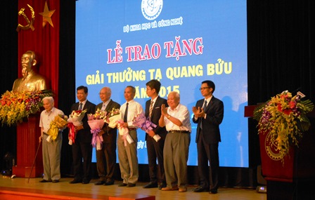 Lễ trao Giải thưởng Tạ Quang Bửu năm 2015