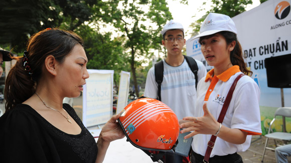 Hải Phòng thực hiện chiến dịch cao điểm với chủ đề “Đội mũ bảo hiểm đạt chuẩn để bảo vệ chính mình”