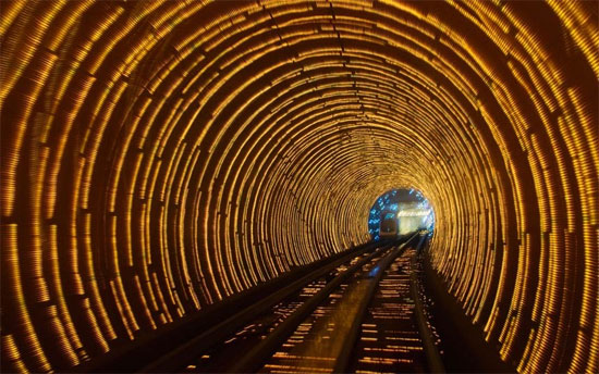 Trung Quốc xây dựng đường hầm biển dài nhất thế giới
