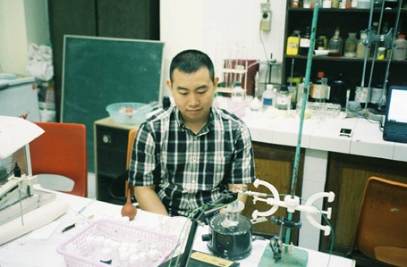 Sinh viên Việt có bài nghiên cứu khoa học đăng trên tạp chí Hóa học Hoa Kỳ 