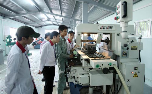 Triển lãm cơ khí chính xác và công nghệ diễn ra từ 1 đến 3/4 tại Hà Nội